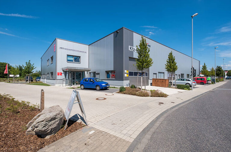 KFZ Halle mieten in Monheim am Rhein